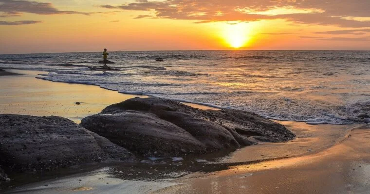 Descubre las maravillas turísticas de Tumbes en Peru: playa, naturaleza y mucho más